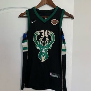 Nike Giannis Antetokounmpo Milwaukee Bucks jersey